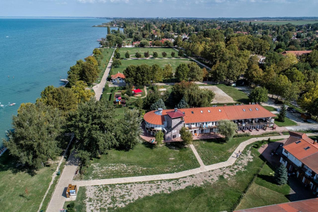 Apartmán Zamardi Siraly Exteriér fotografie