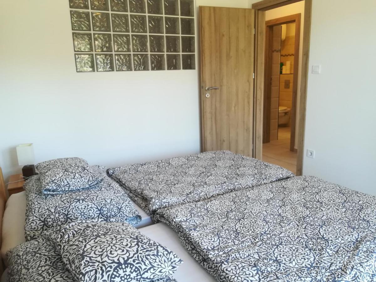 Apartmán Zamardi Siraly Exteriér fotografie